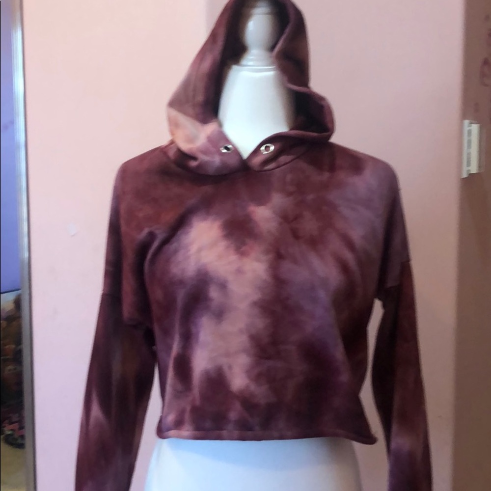 Teen’s cropped tye dye hoodie